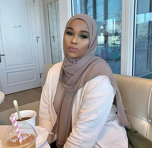 How to Keep Your Hijabs Clean and Look Brand New – 7 Easy Tips for Home Hijab Care