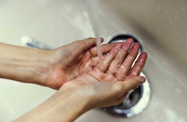 8 Winter Skincare Tips to Keep Your Skin Glowing Until the Spring